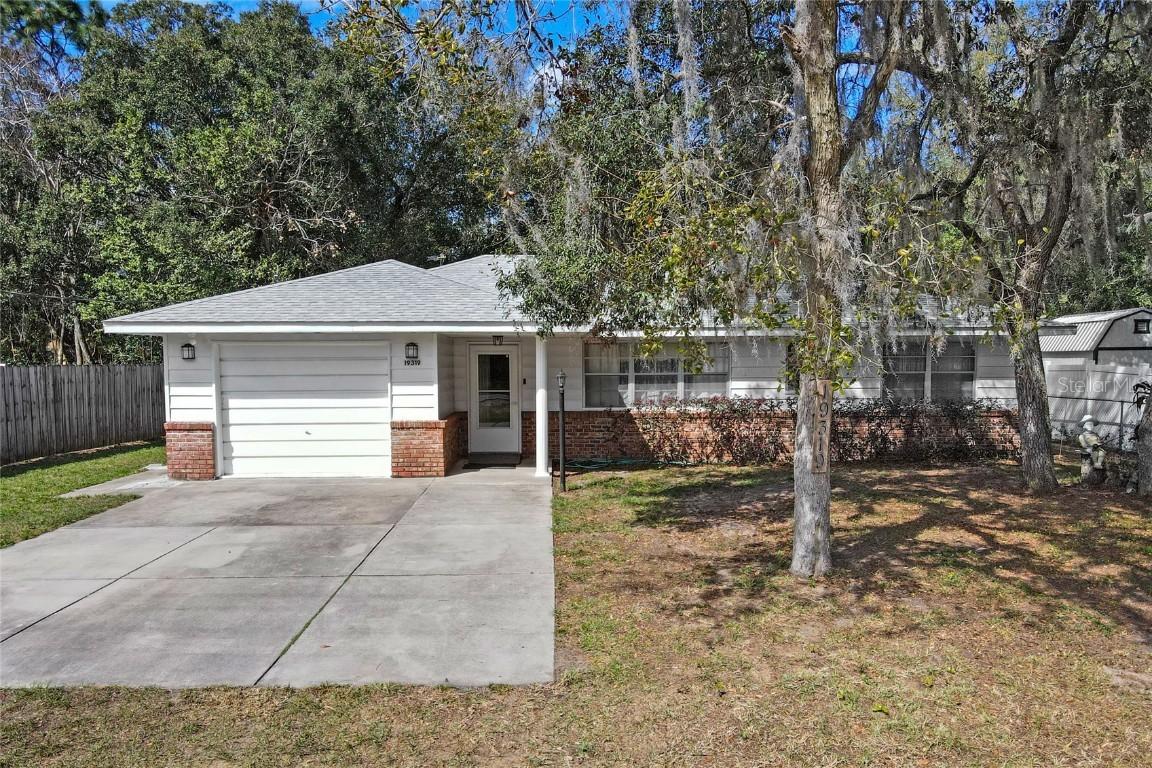19319 County Road 450a, Umatilla, FL 32784