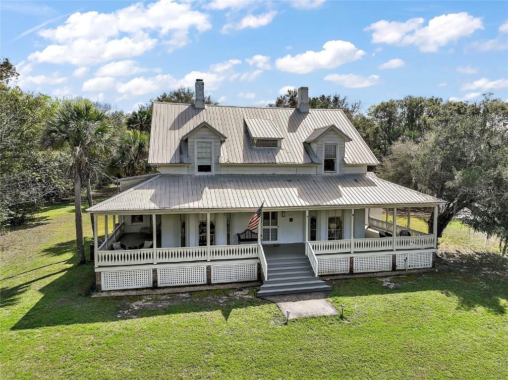 511 E Mirror Lake Dr., Fruitland Park, FL 34731