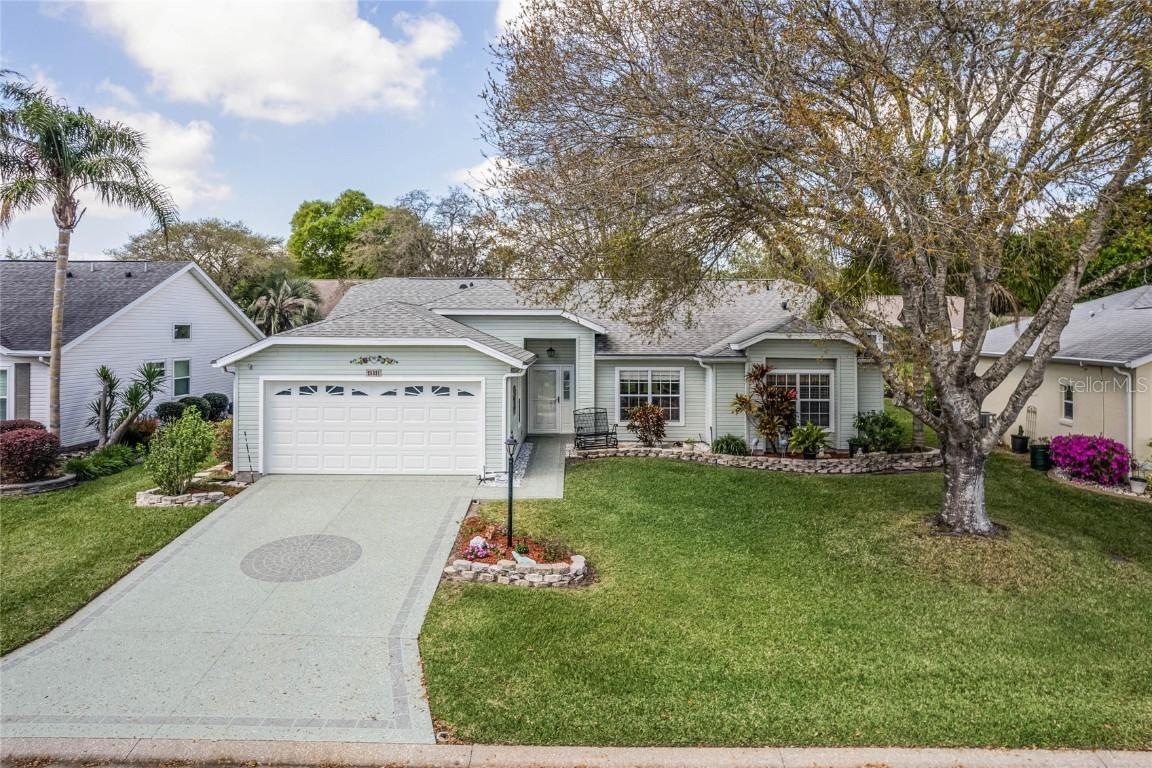 25331 Crestwater Dr., Leesburg, FL 34748