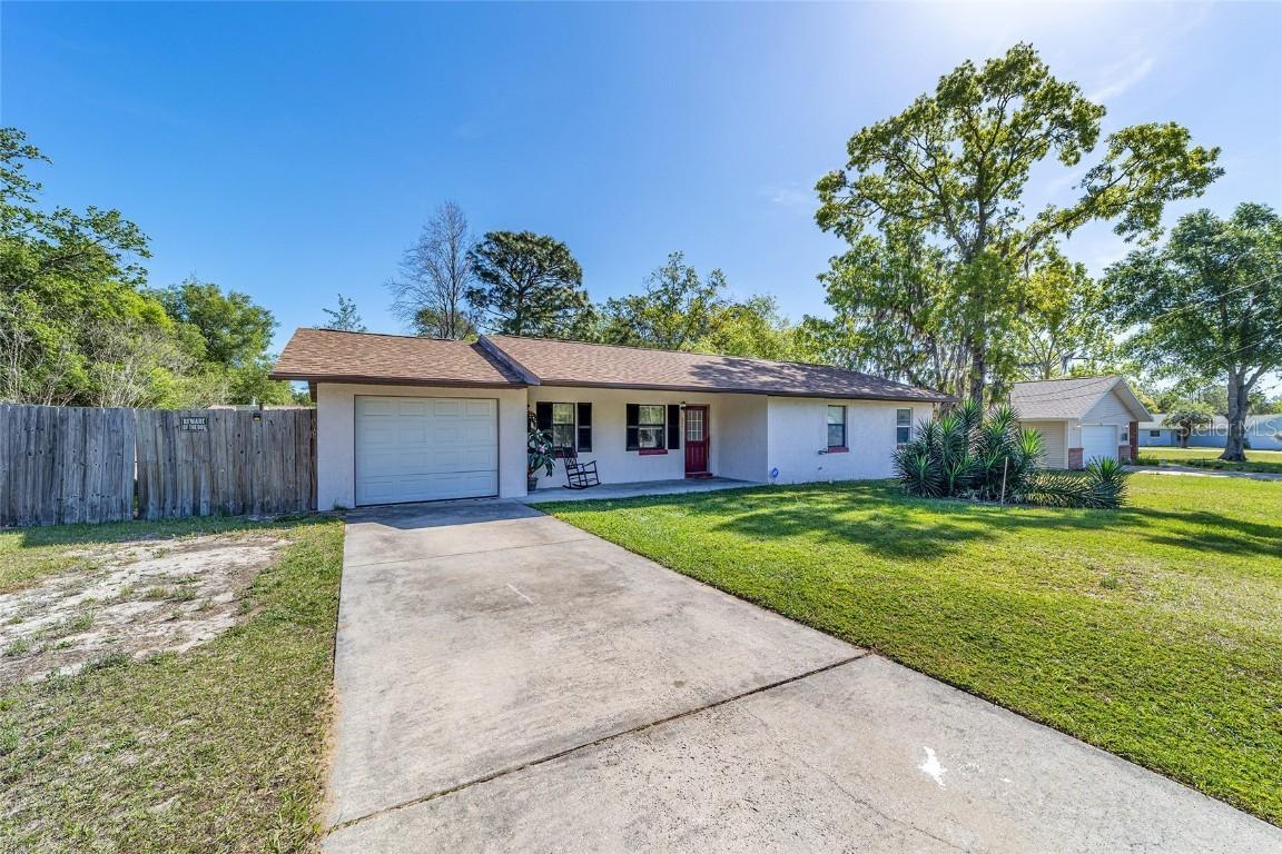 805 Bahia Cir., Ocala, FL 34472