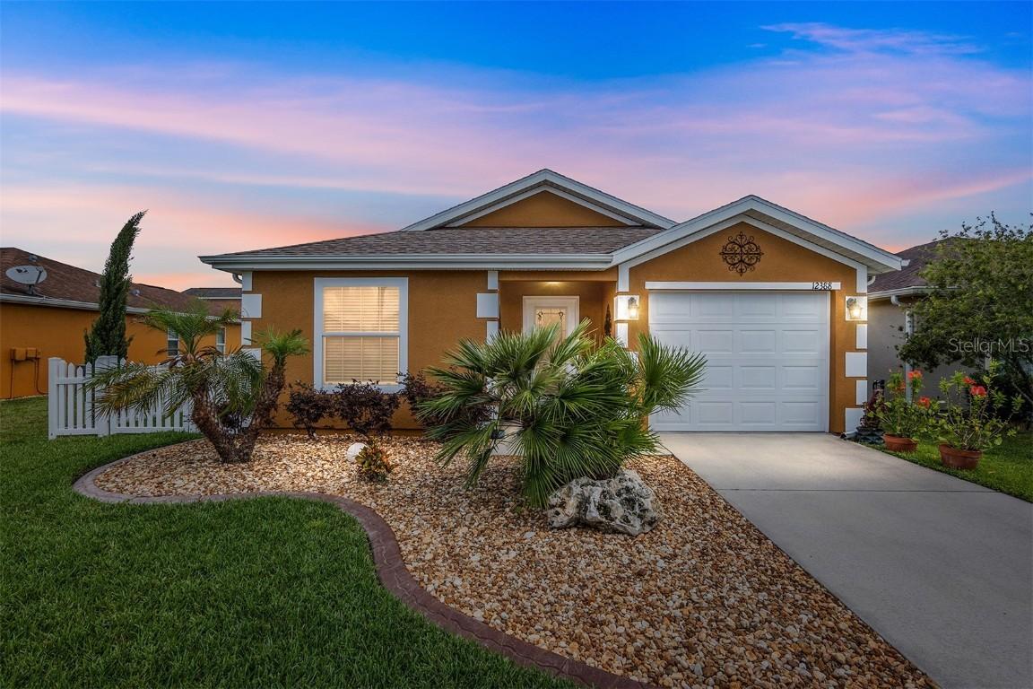 12388 NE 48th Cir., Oxford, FL 34484