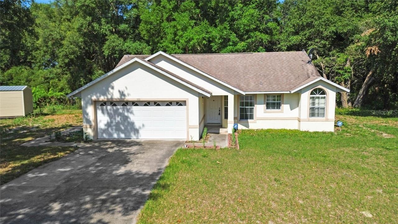 988 Whisper Oak Dr., Leesburg, FL 34748