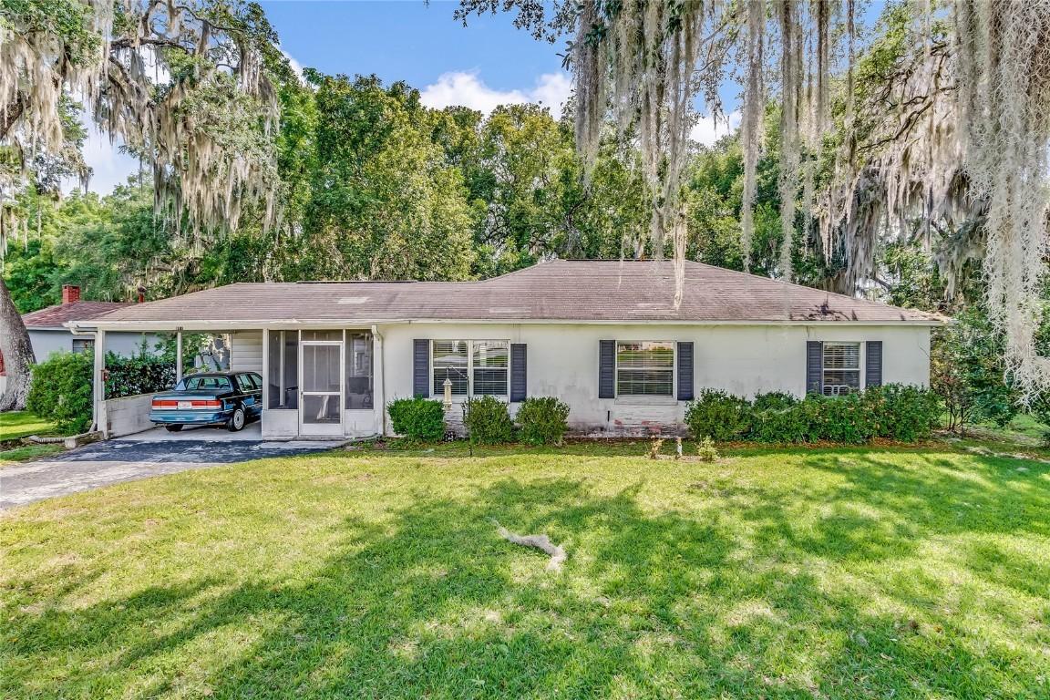 917 Lee St., Leesburg, FL 34748