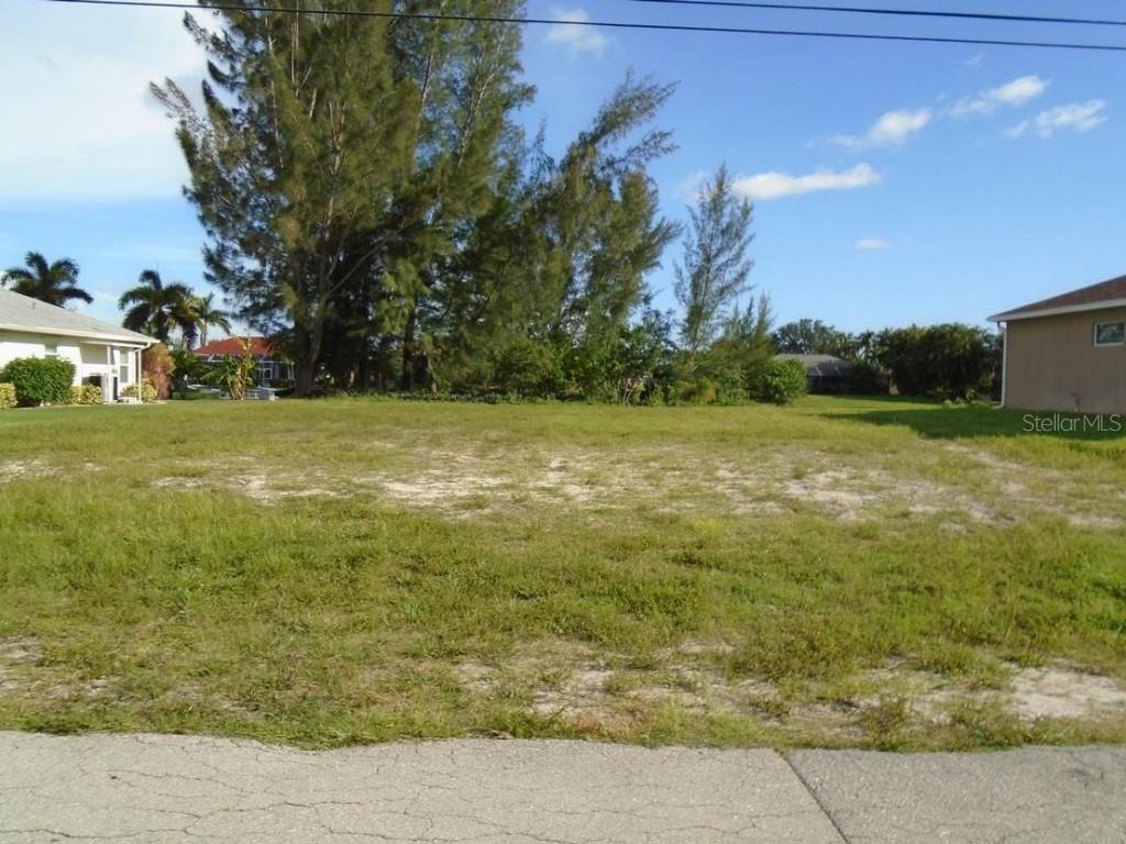 126 SE 20th St., Cape Coral, FL 33990
