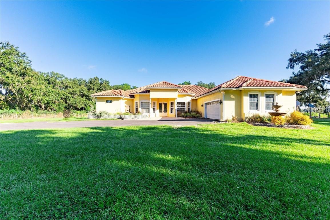 8508 Cr 728, Center Hill, FL 33514