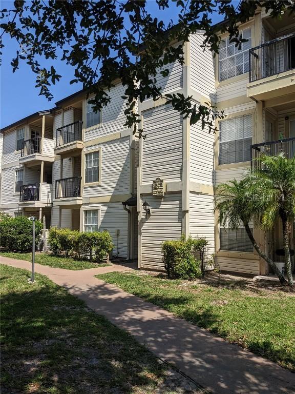 1972 Lake Atriums Cir. #187, Orlando, FL 32839