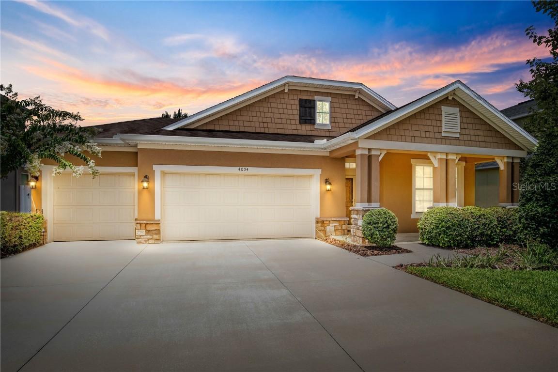 4054 Brookshire Cir., Eustis, FL 32736