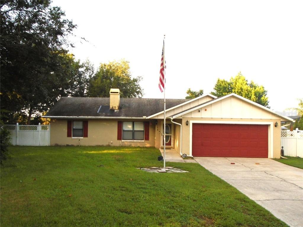 102 Hillside Dr., Eustis, FL 32726