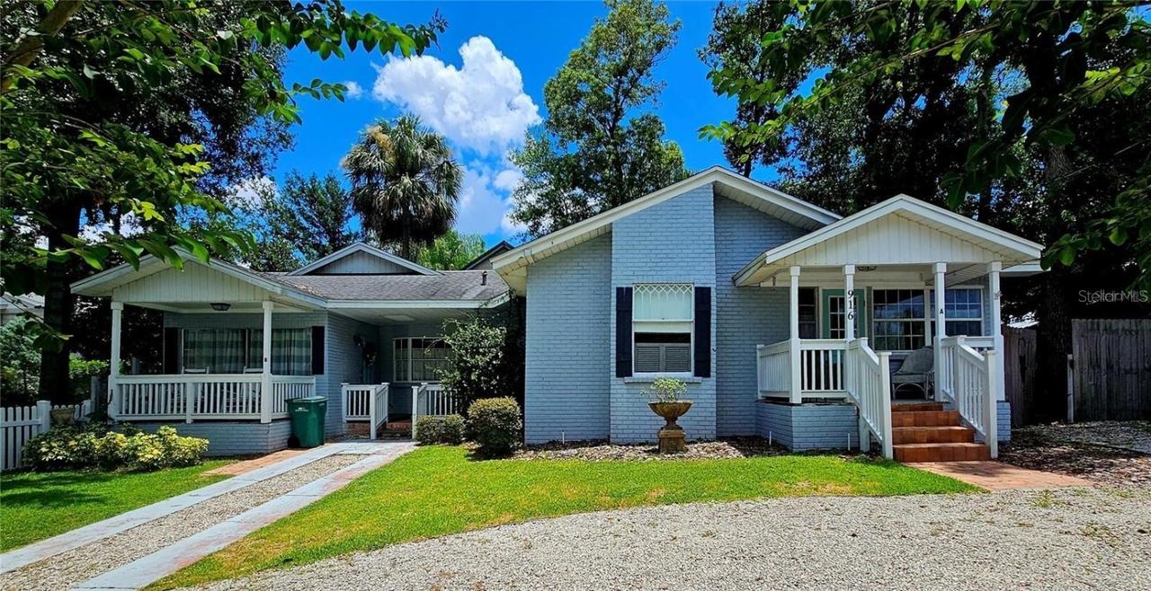 916 N Baker St., Mount Dora, FL 32757