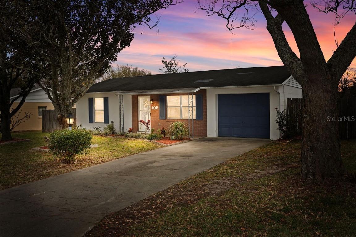 105 Cricket Hollow Ln., Eustis, FL 32726