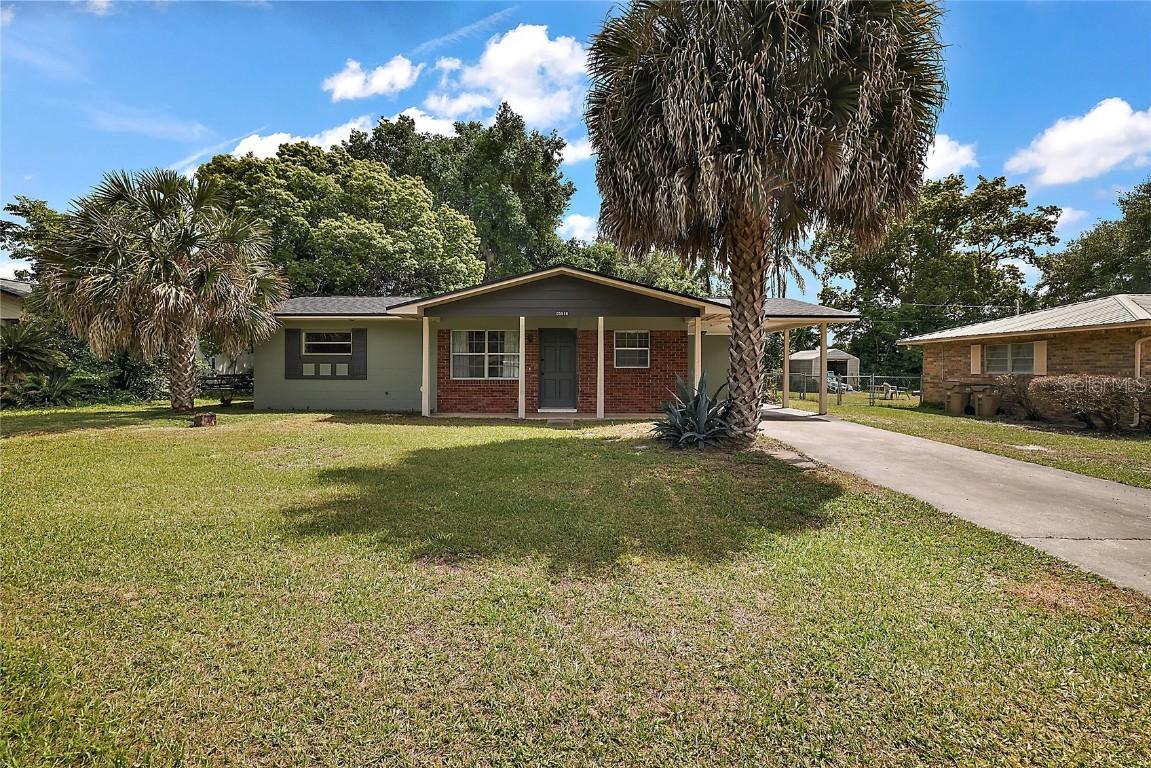 5518 Oak Ln., Fruitland Park, FL 34731