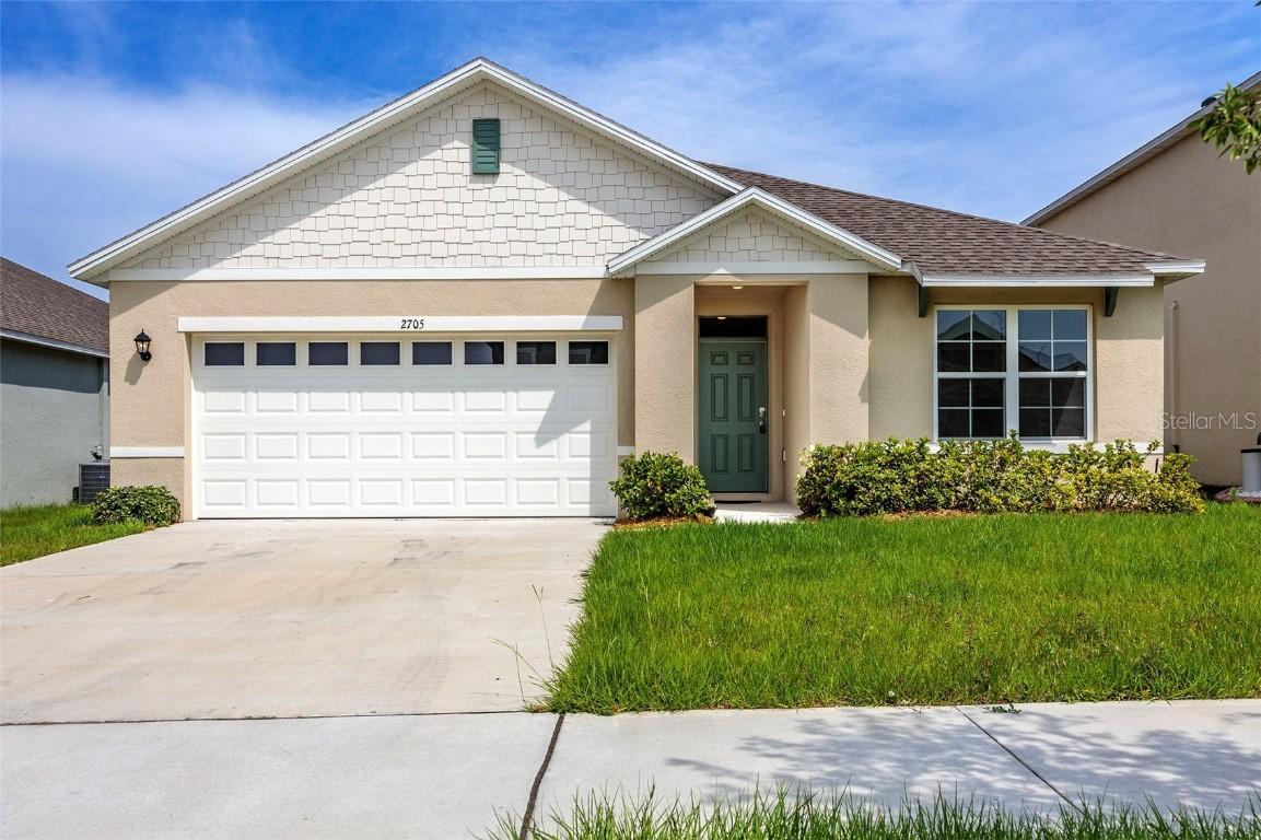 2705 Lilyturf Ct., Tavares, FL 32778