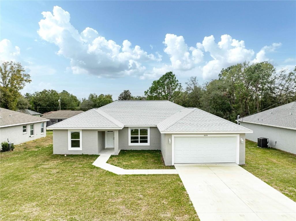 8878 SE 158th St., Summerfield, FL 34491