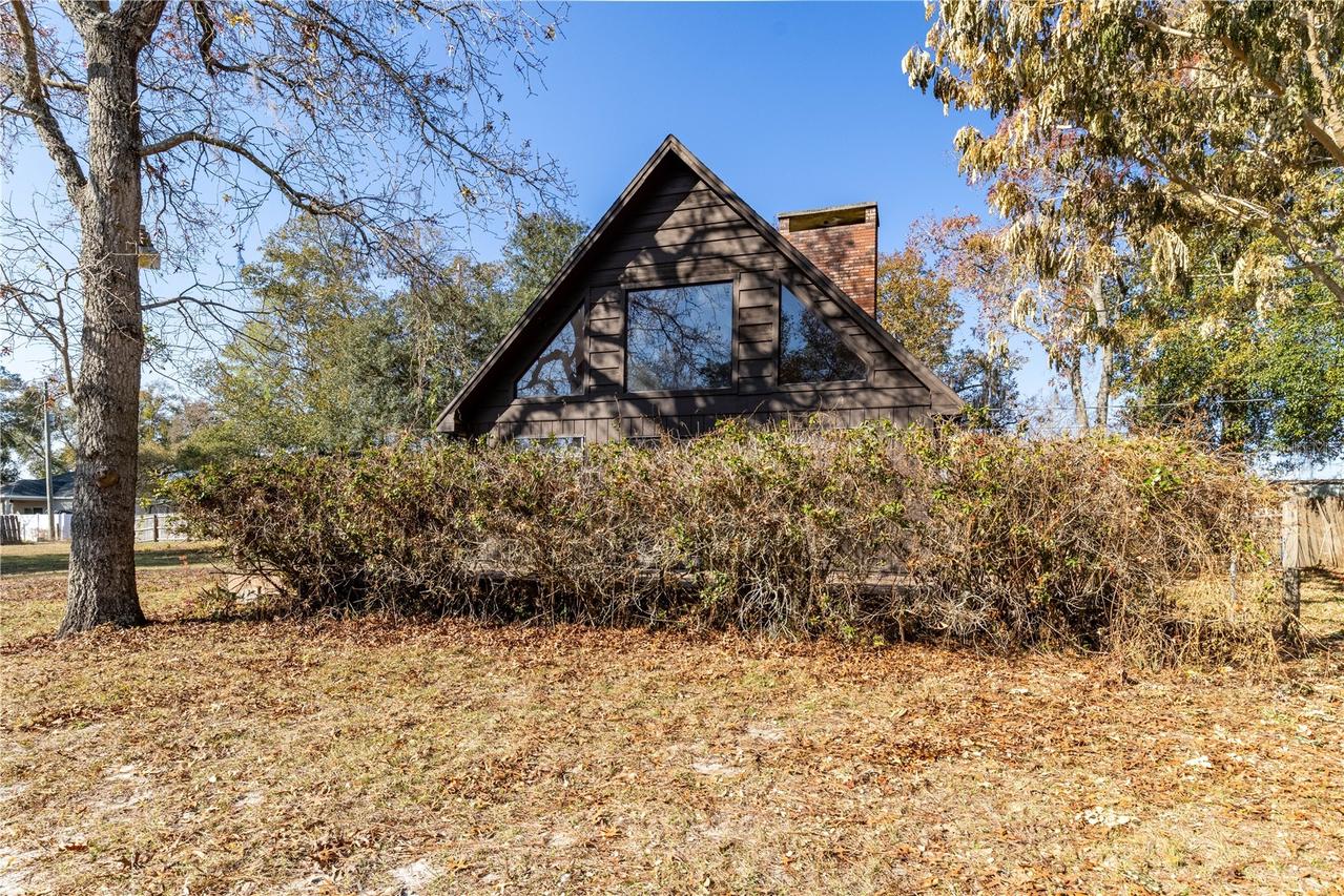 40043 W 8th Ave., Umatilla, FL 32784