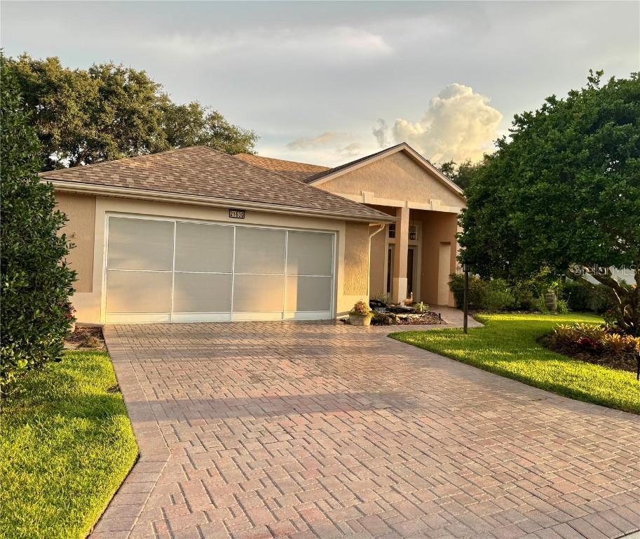 21630 King Henry Ave., Leesburg, FL 34748