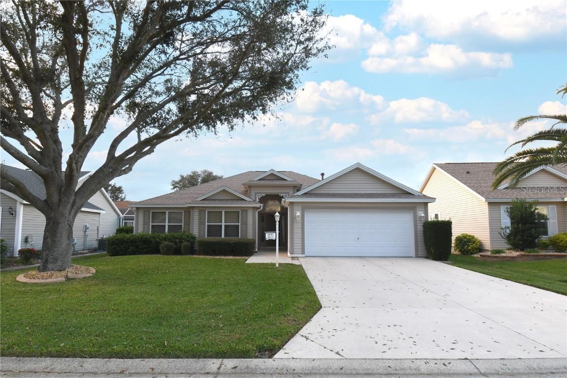 1897 Caryle Ln., The Villages, FL 32162