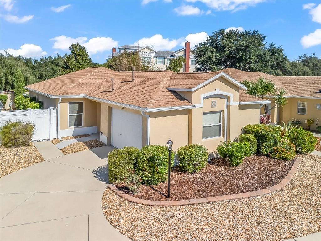 2169 Smoaks St., The Villages, FL 32162