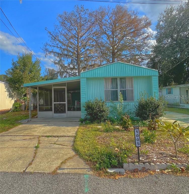 1005 Oakland St. St., Tavares, FL 32778