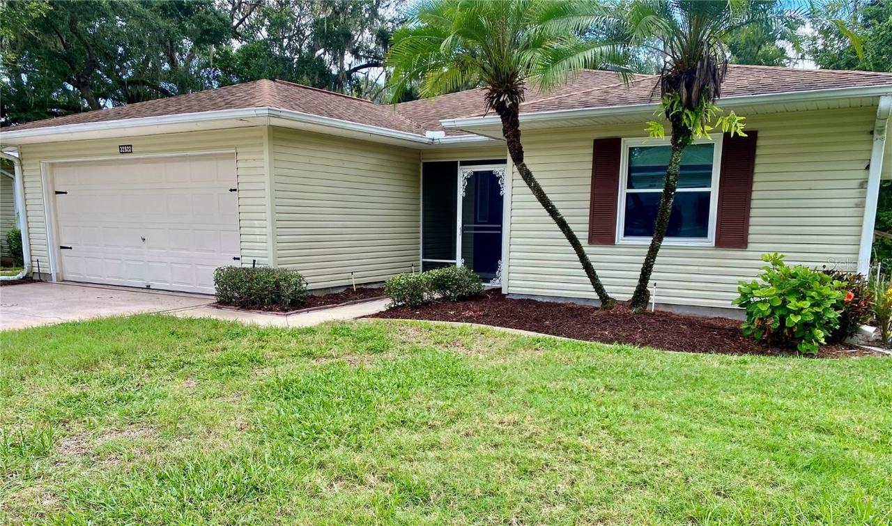 32622 Oak Park Dr., Leesburg, FL 34748