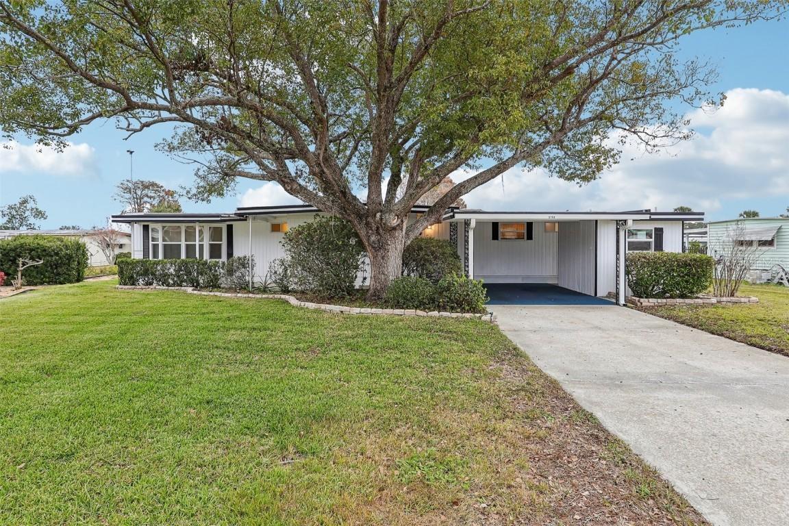 2753 Vindale Rd., Tavares, FL 32778