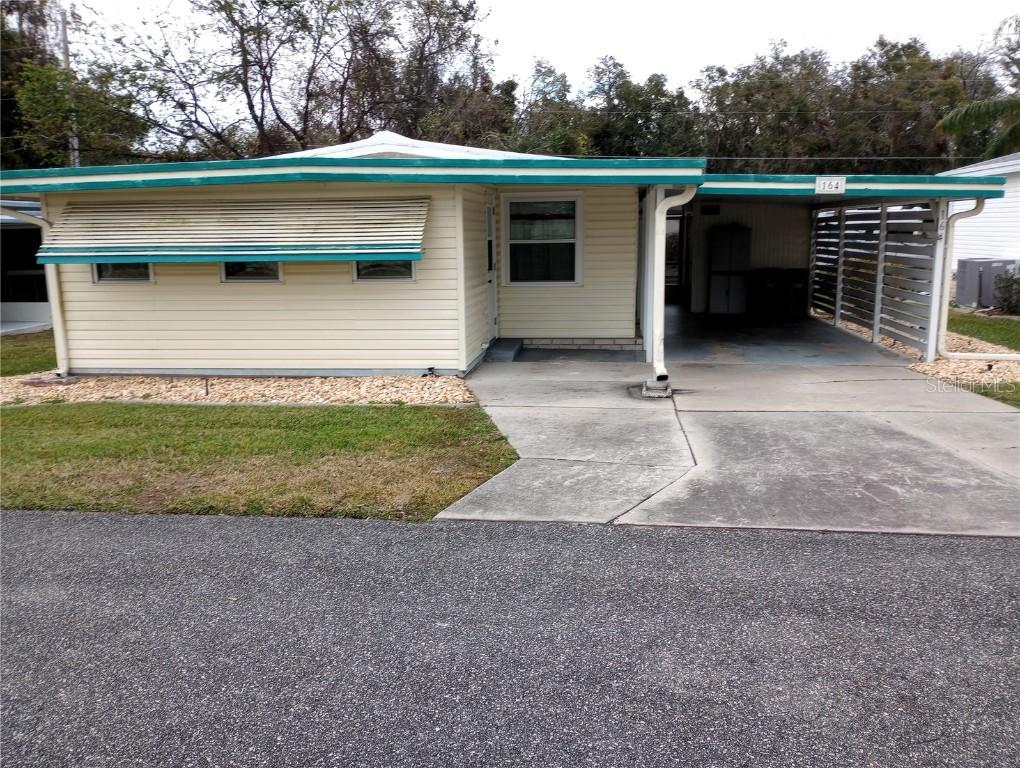 164 Jacaranda Dr., Leesburg, FL 34748