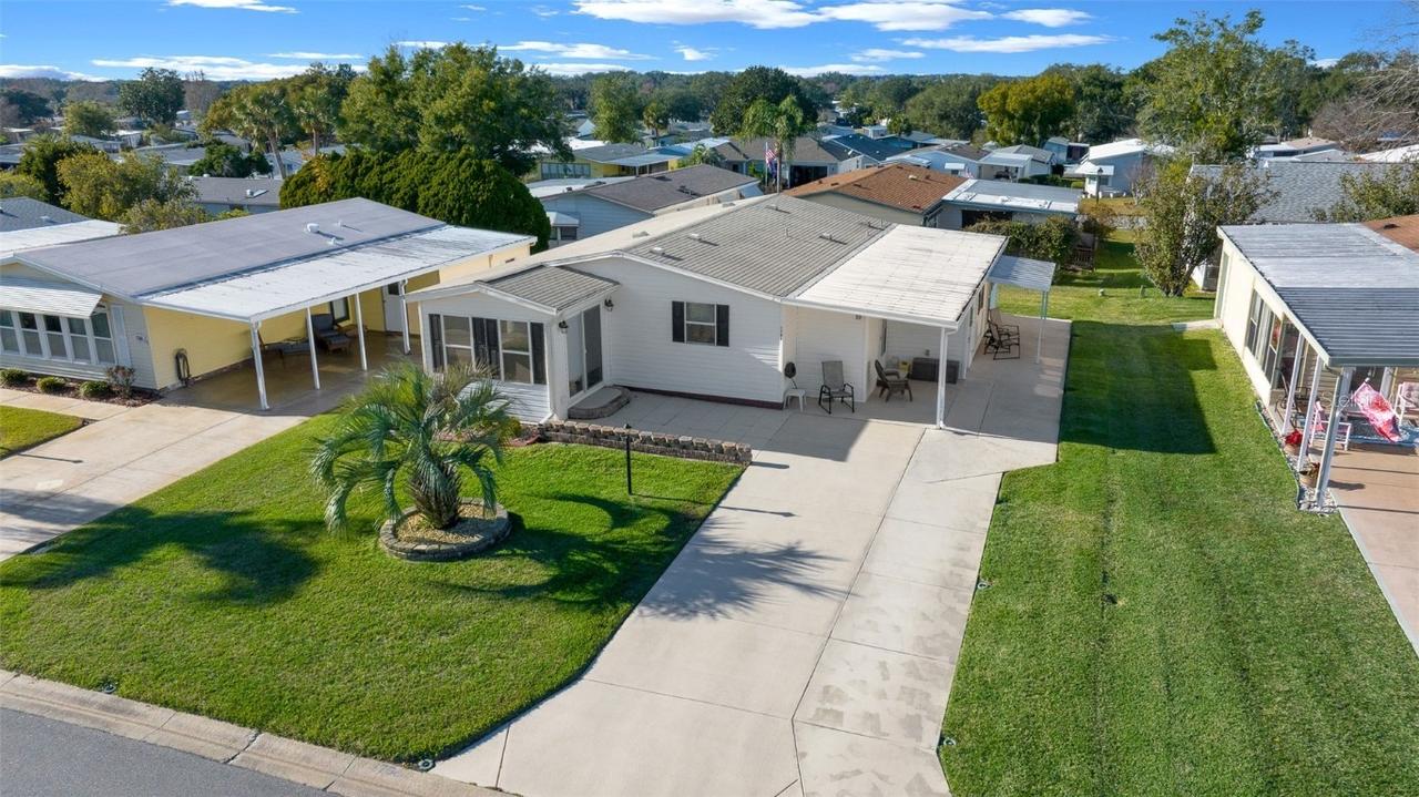 1706 Pebble Beach Ln., Lady Lake, FL 32159