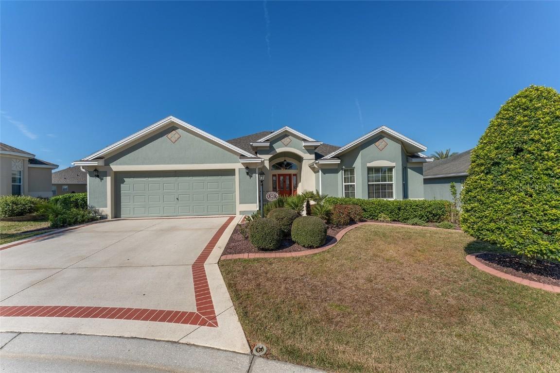 2402 Bennettsville Ln., The Villages, FL 32162