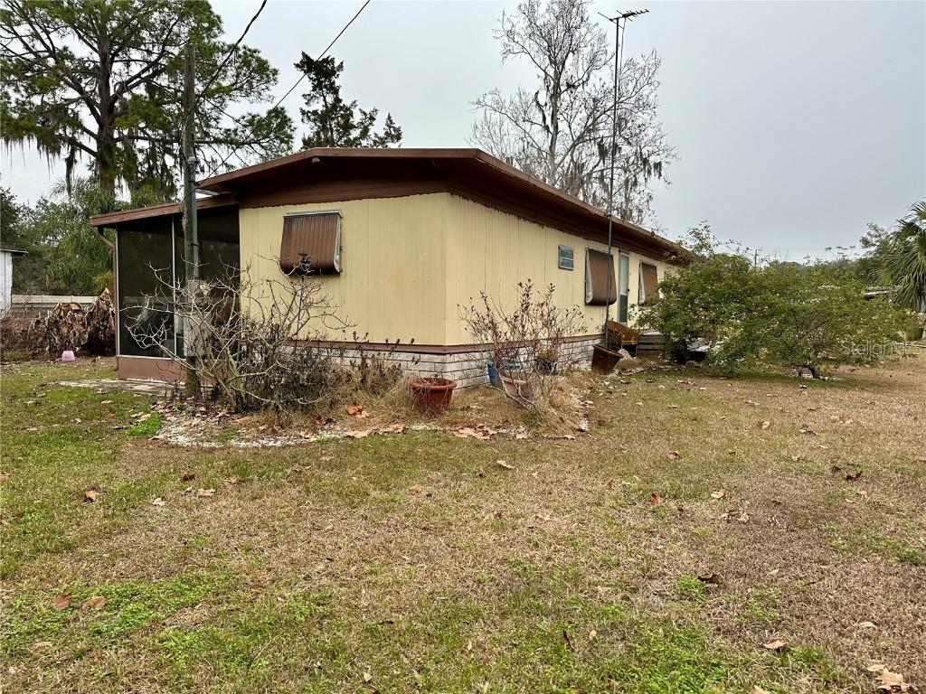 12710 SE 143rd Ct., Ocklawaha, FL 32179