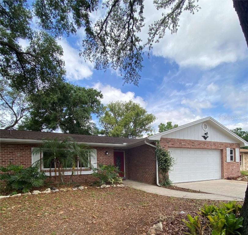 3450 Laurel Dr., Mount Dora, FL 32757