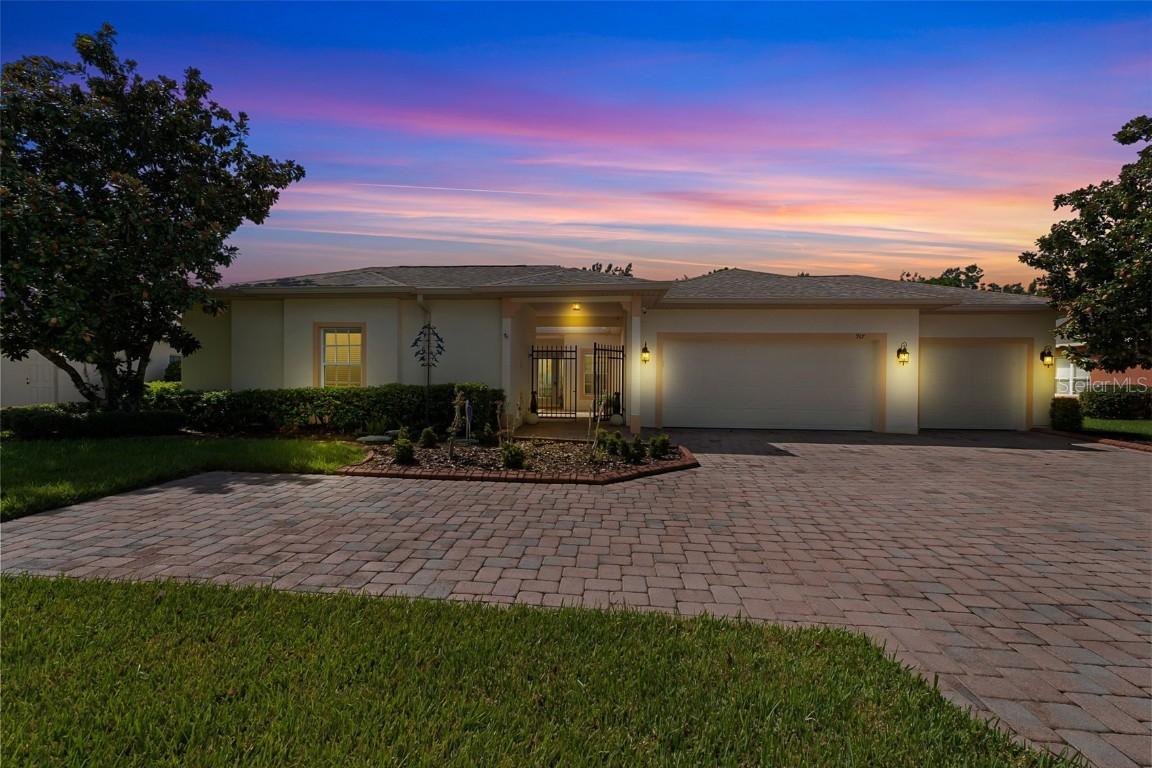 917 Shorehaven Dr., Poinciana, FL 34759