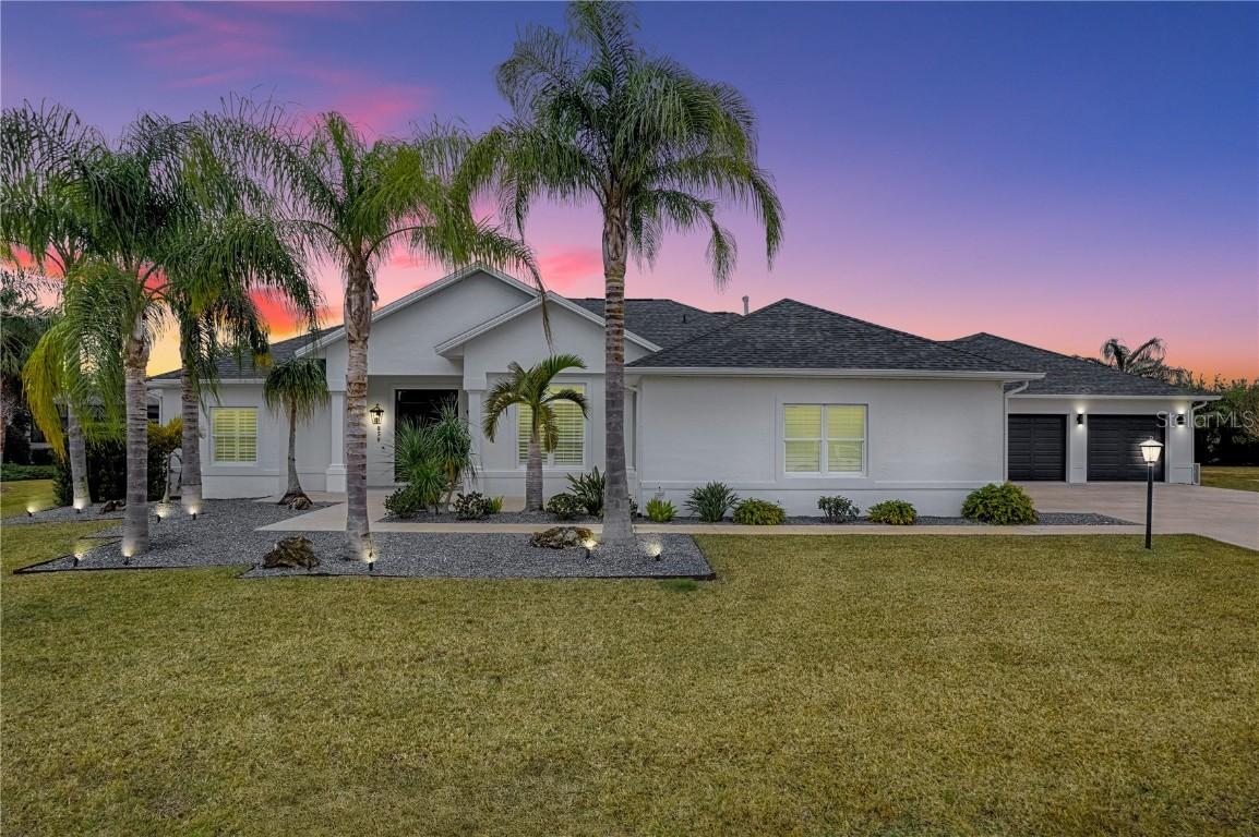 858 Pinckney Ln., The Villages, FL 32162