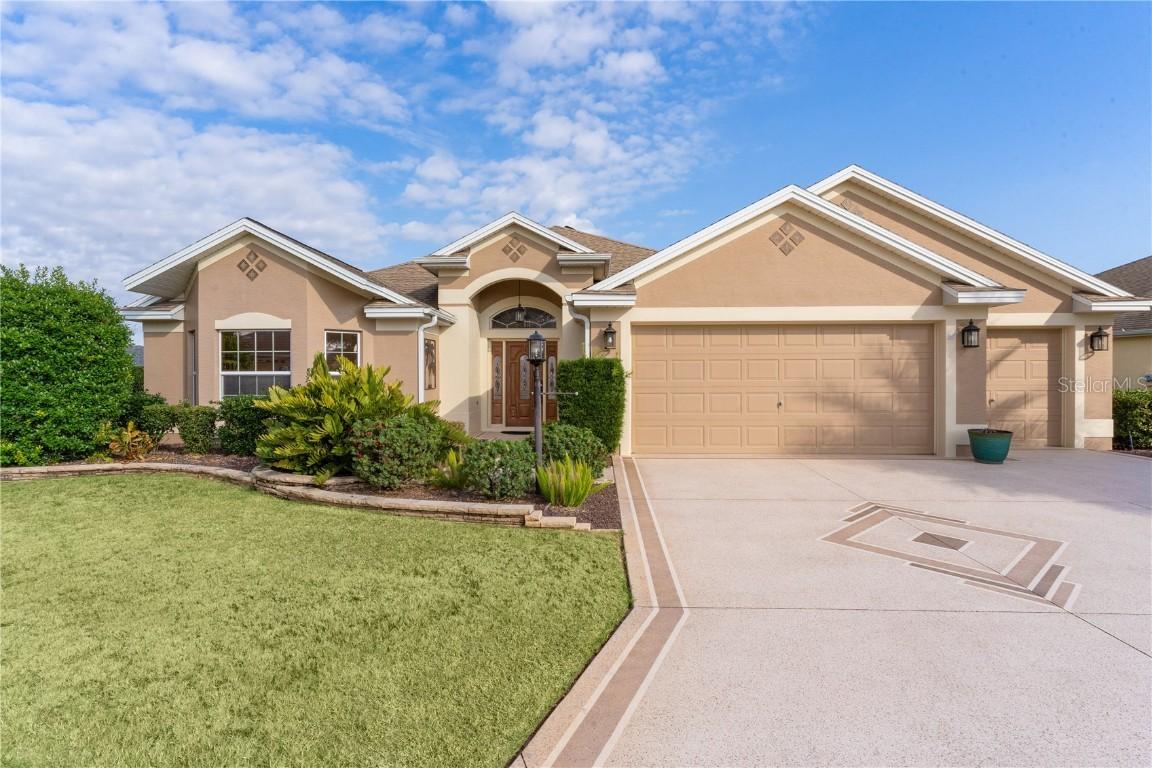 2017 Royal Elm Rd., The Villages, FL 32162