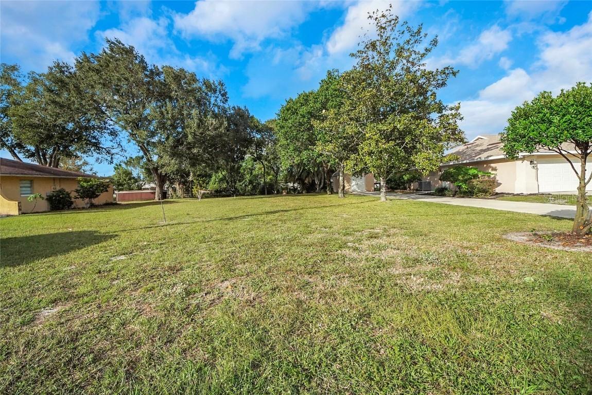 Pine Island Dr., Leesburg, FL 34788