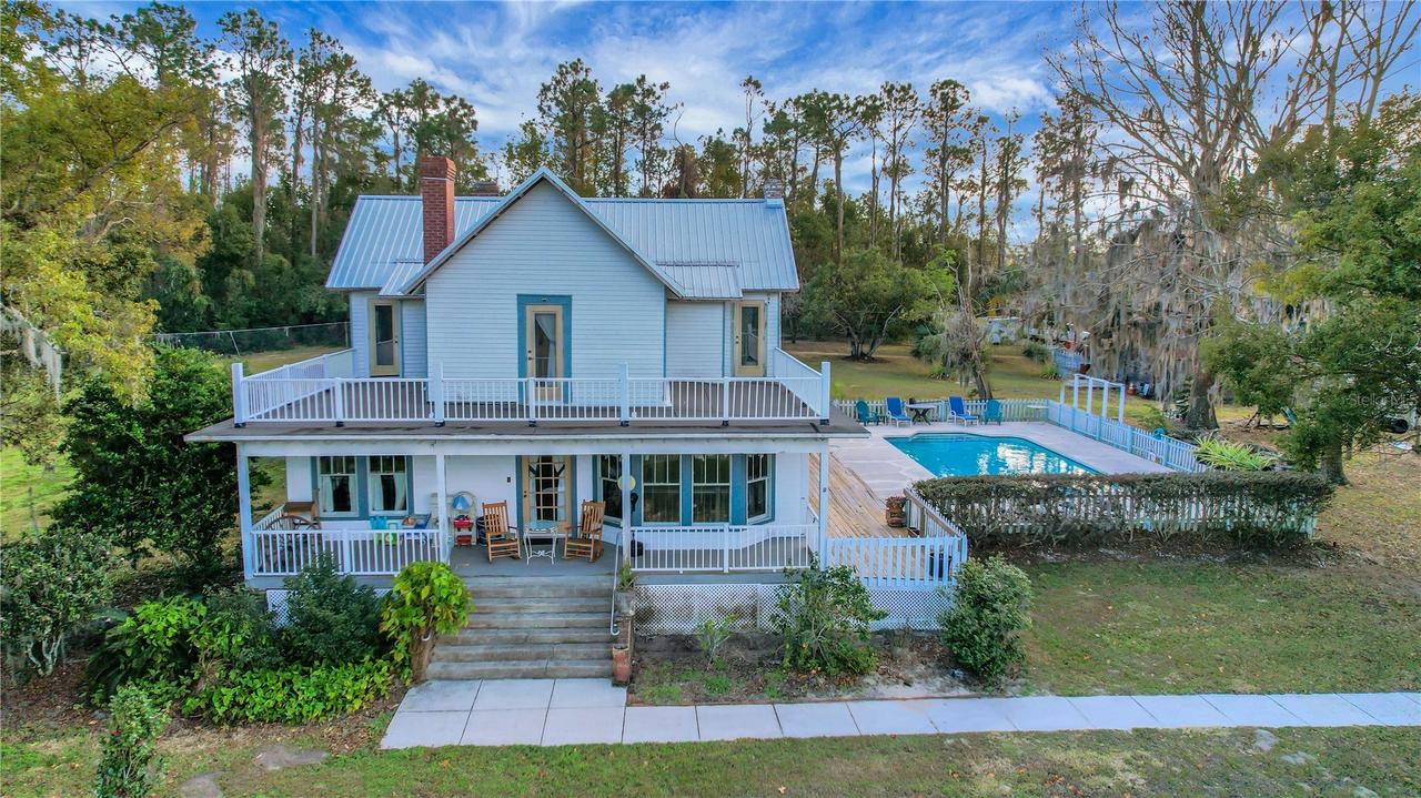 9210 County Road 48, Yalaha, FL 34797