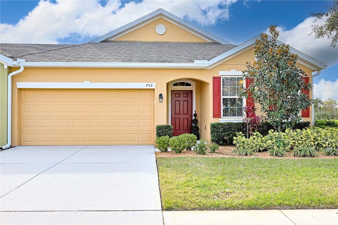 752 Chacall Loop, Mount Dora, FL 32757