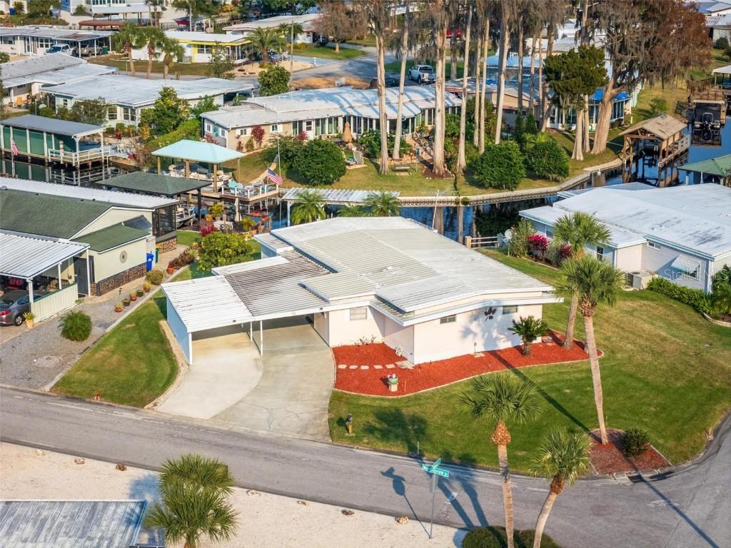 920 Morningview Dr., Tavares, FL 32778