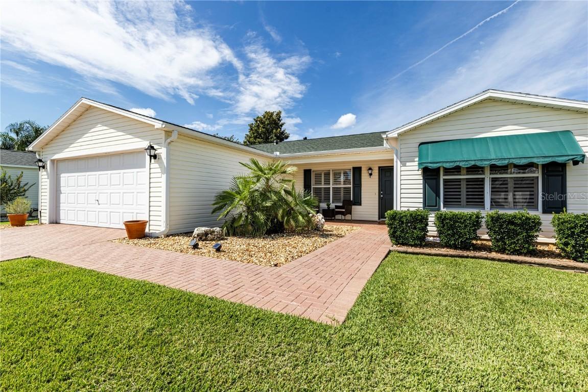 3218 Woodridge Dr., The Villages, FL 32162