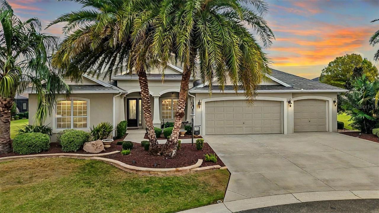 2059 Landings Ln., The Villages, FL 32162