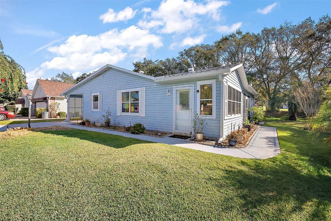 705 Cortez Ave., The Villages, FL 32159