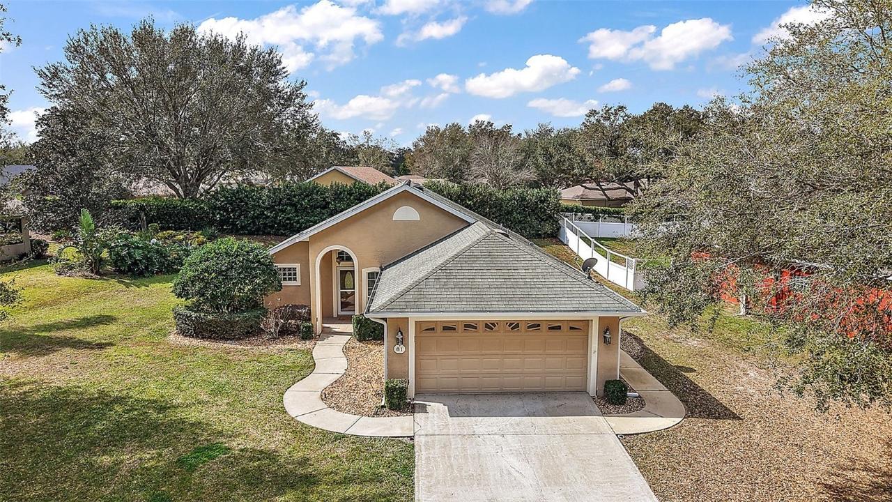 81 Golfview Cir., Umatilla, FL 32784