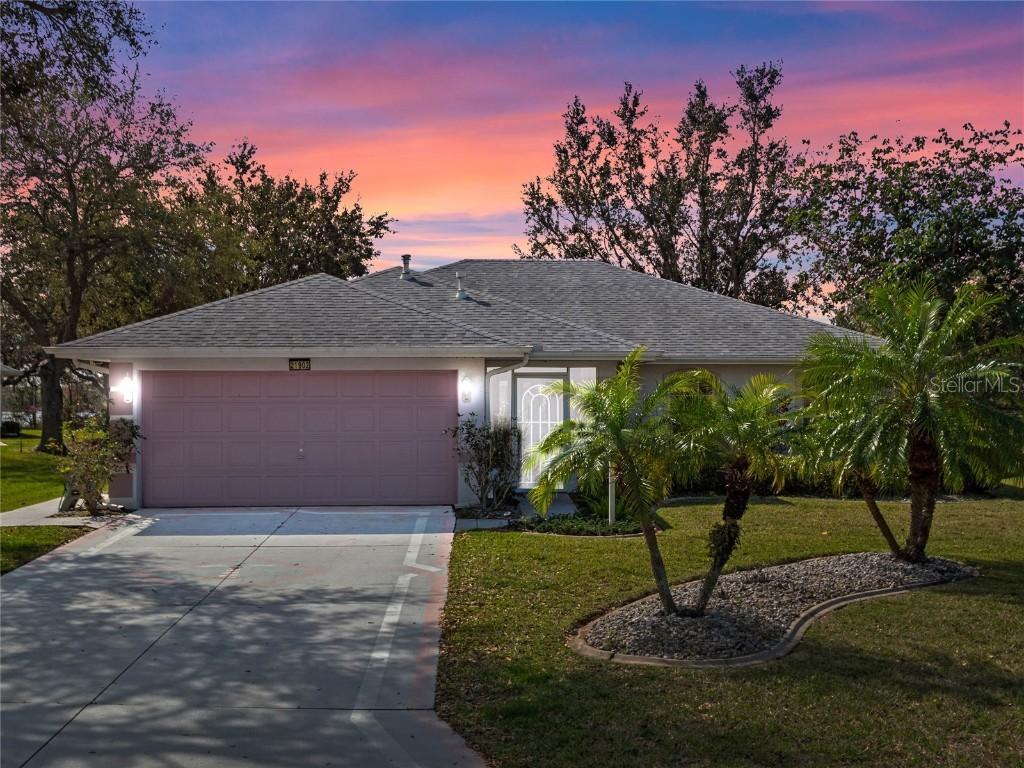 21902 King Henry Ave., Leesburg, FL 34748