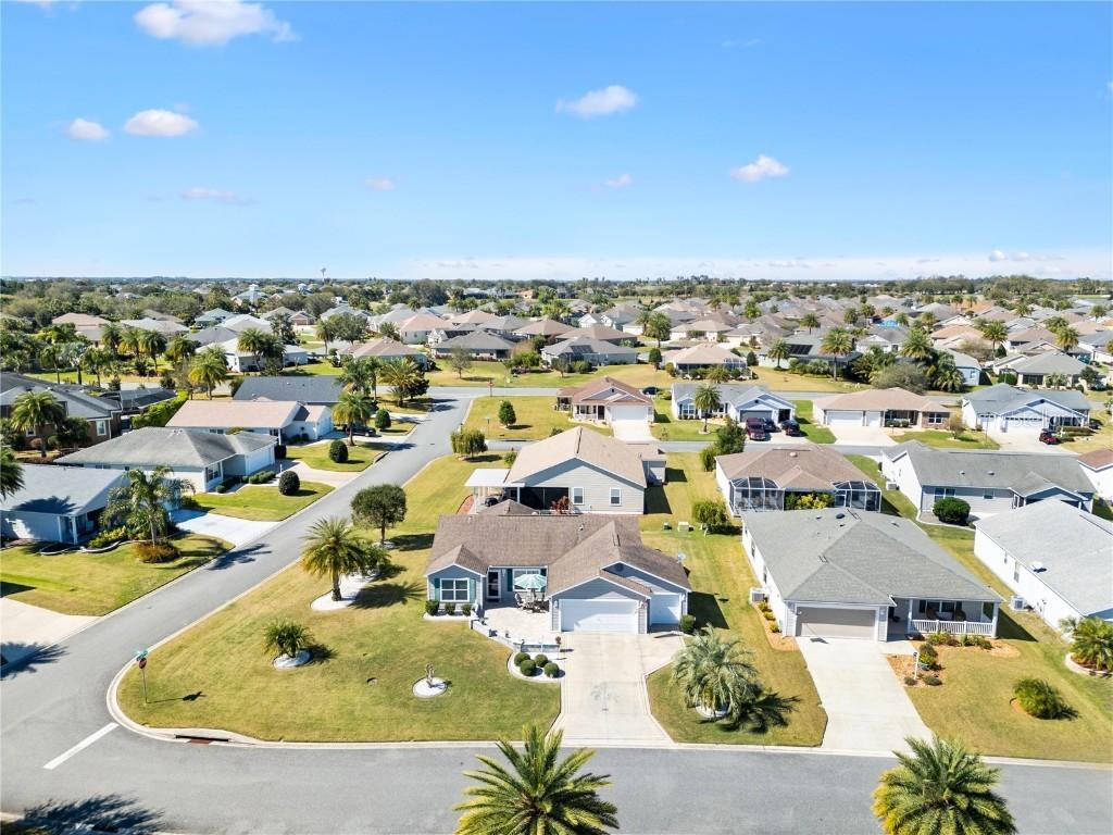 909 Abaco Path, The Villages, FL 32163