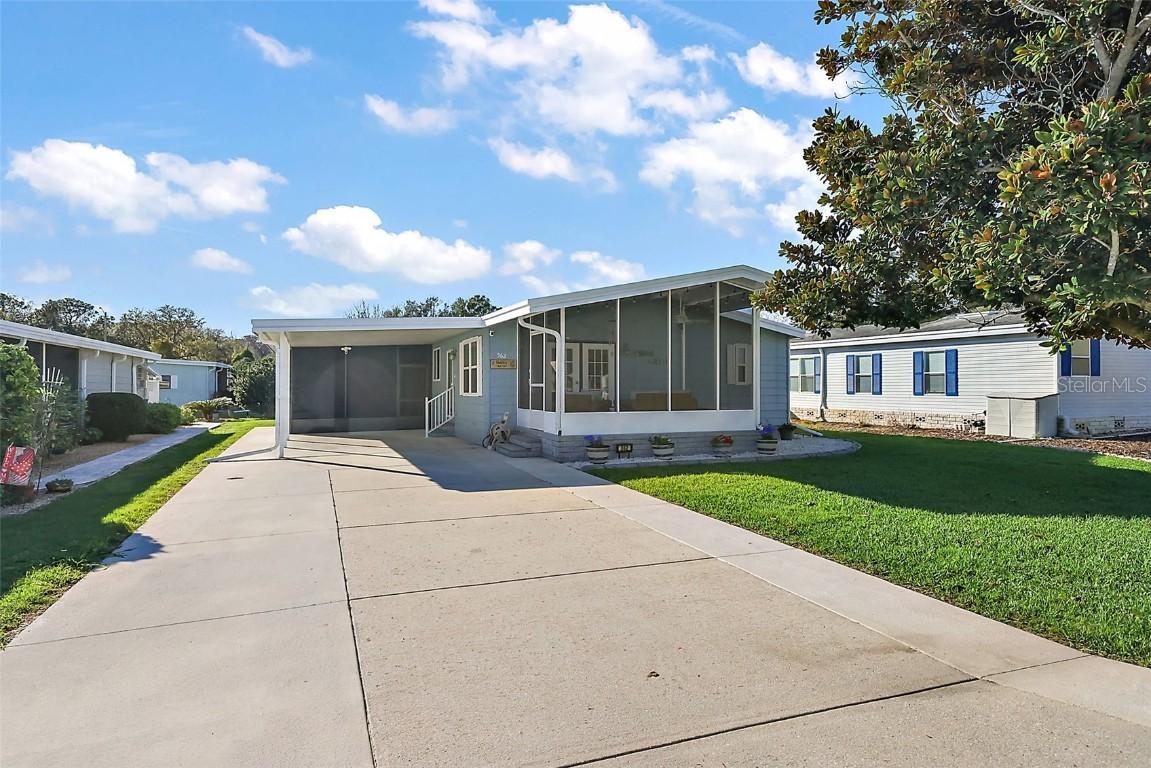562 Saint Johns Rd., Tavares, FL 32778