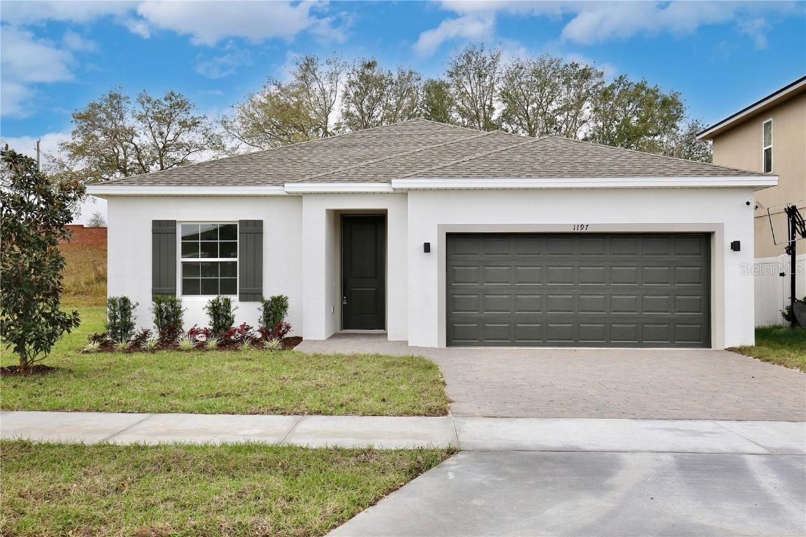 1197 Stratton Ave., Groveland, FL 34736