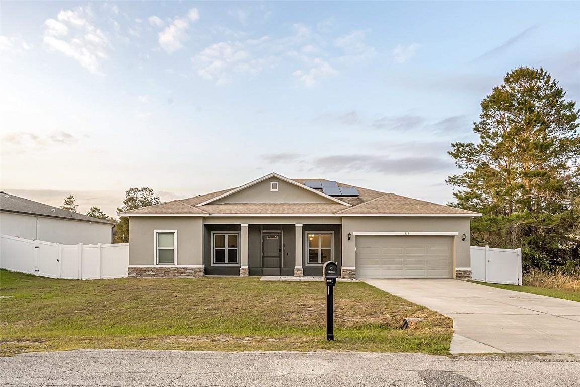 215 Elm Ct., Kissimmee, FL 34759