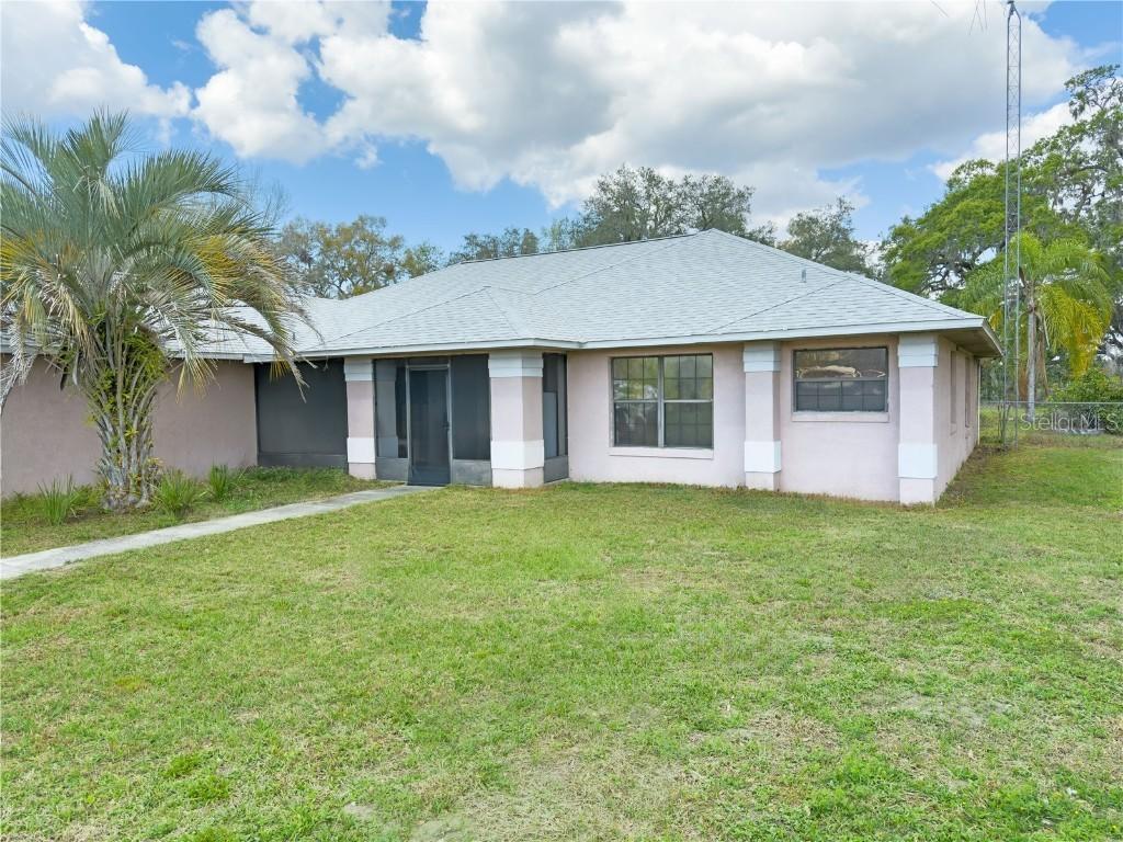 6027 Cr 571a, Center Hill, FL 33514