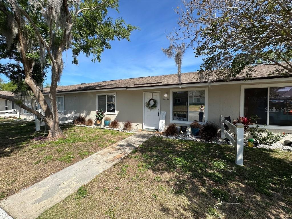 12237 Tavares Ridge Cir. #67, Tavares, FL 32778
