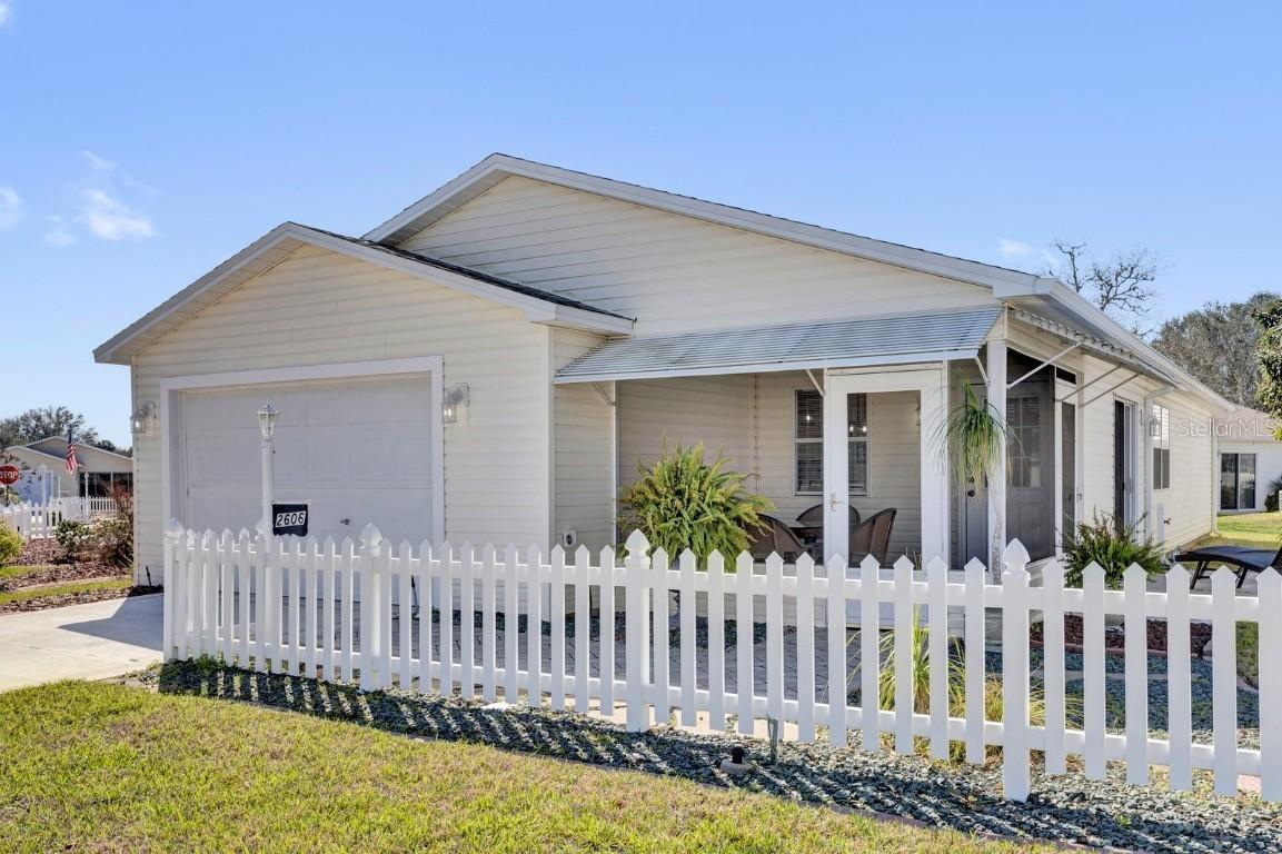 2606 Olivarez Way, The Villages, FL 32162