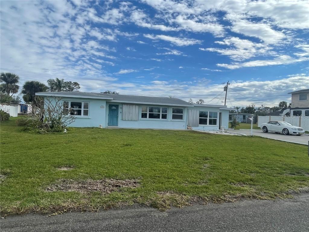 4761 Lemon Bay Dr., Venice, FL 34293