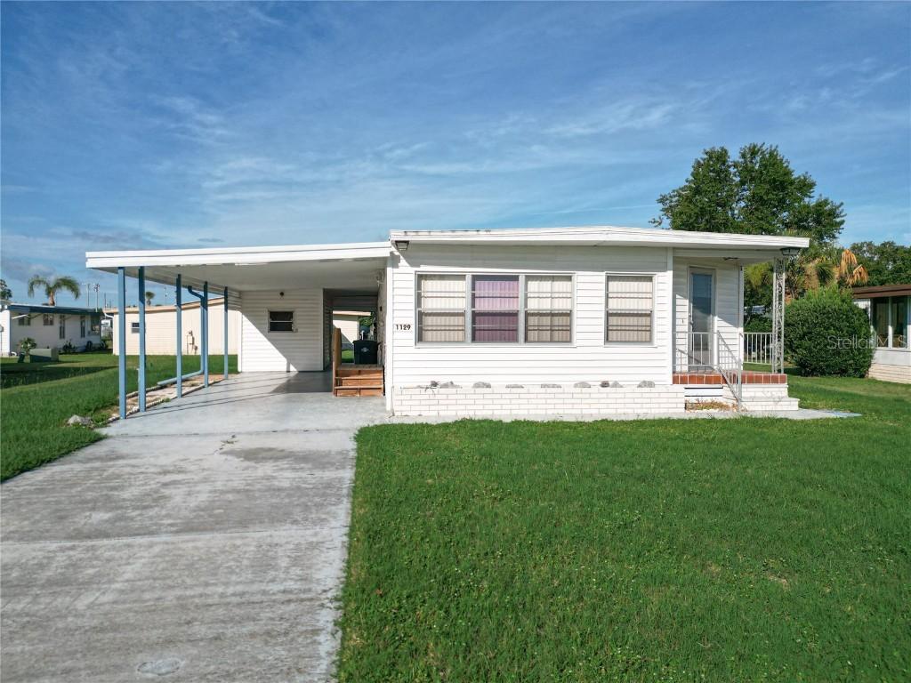 1129 Elkhart Cir., Tavares, FL 32778